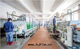 全(quán)自(zì)動(dòng)蝕刻(kè)生(shēng)産線(xiàn)