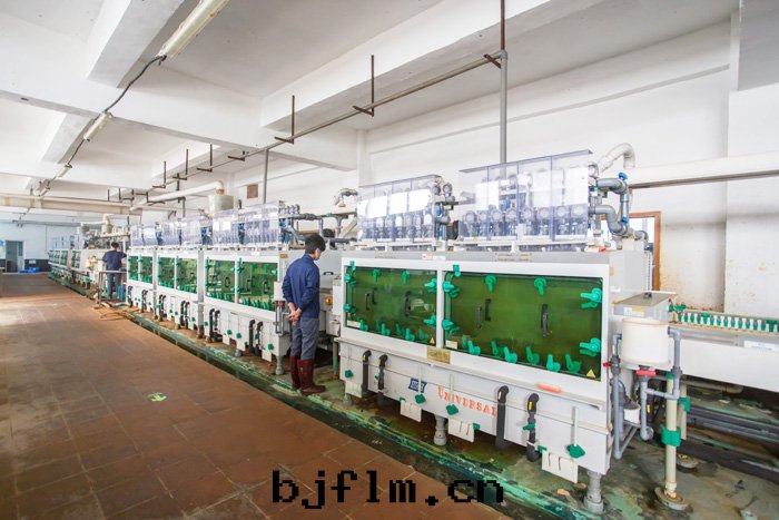 鑫海(hǎi)森(sēn)蝕刻(kè)加工生(shēng)産車間(jiān)